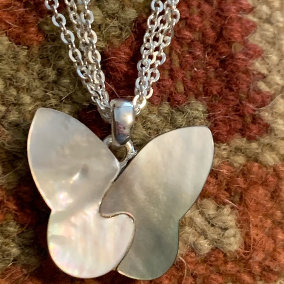 Boho Shell Butterfly Pendant Necklace - Picture 11 of 13